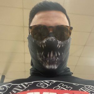 Meet your Posher, Amir